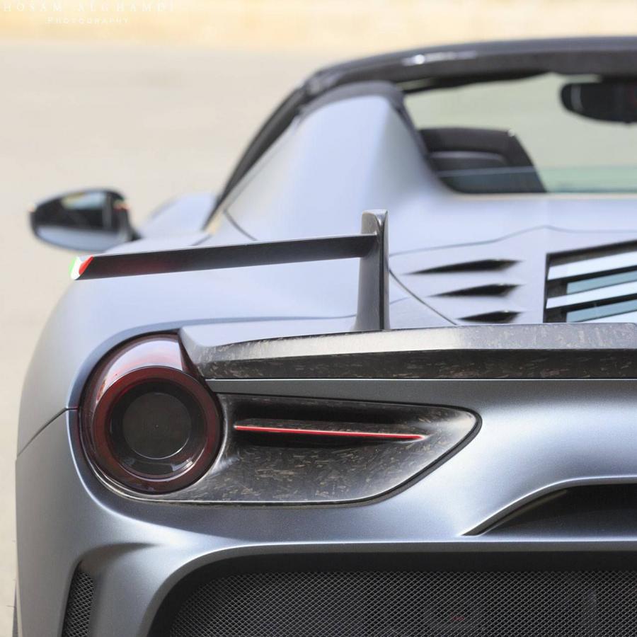 Детали экстерьера Ferrari 4XX Siracusa Spider by Mansory 2017 года  (фото 11 из 24)